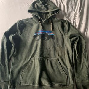 PATAGONIA Bear Sweatshirt
